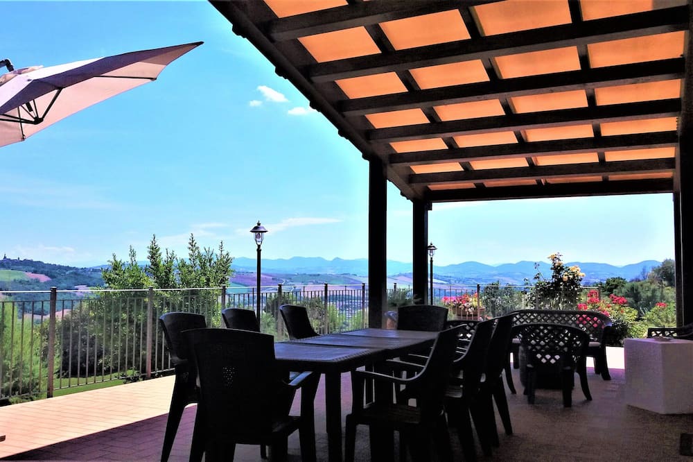 Photo of Patio Balcony in Corinaldo