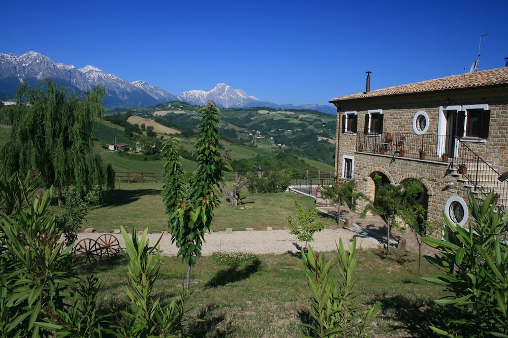 Photo of Others in Castiglione Messer Raimondo