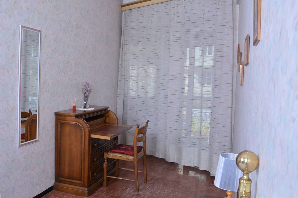 Photo of Bedroom in Quinto al Mare