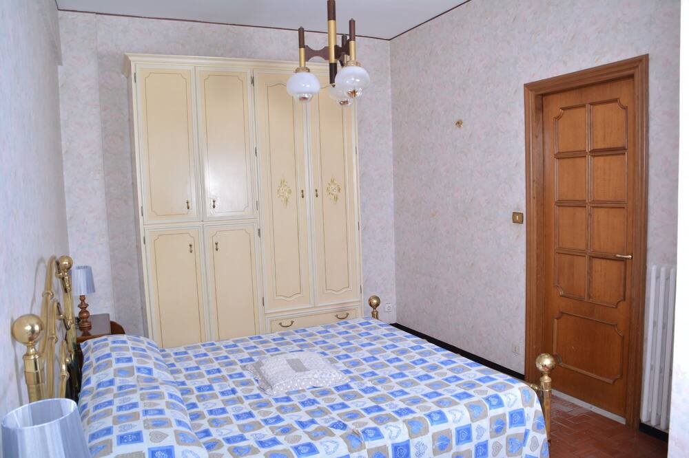 Photo of Bedroom in Quinto al Mare