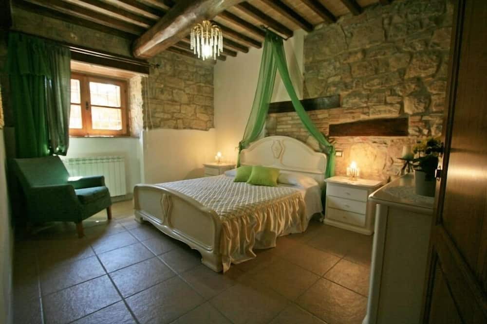 Photo of Bedroom in Radicondoli