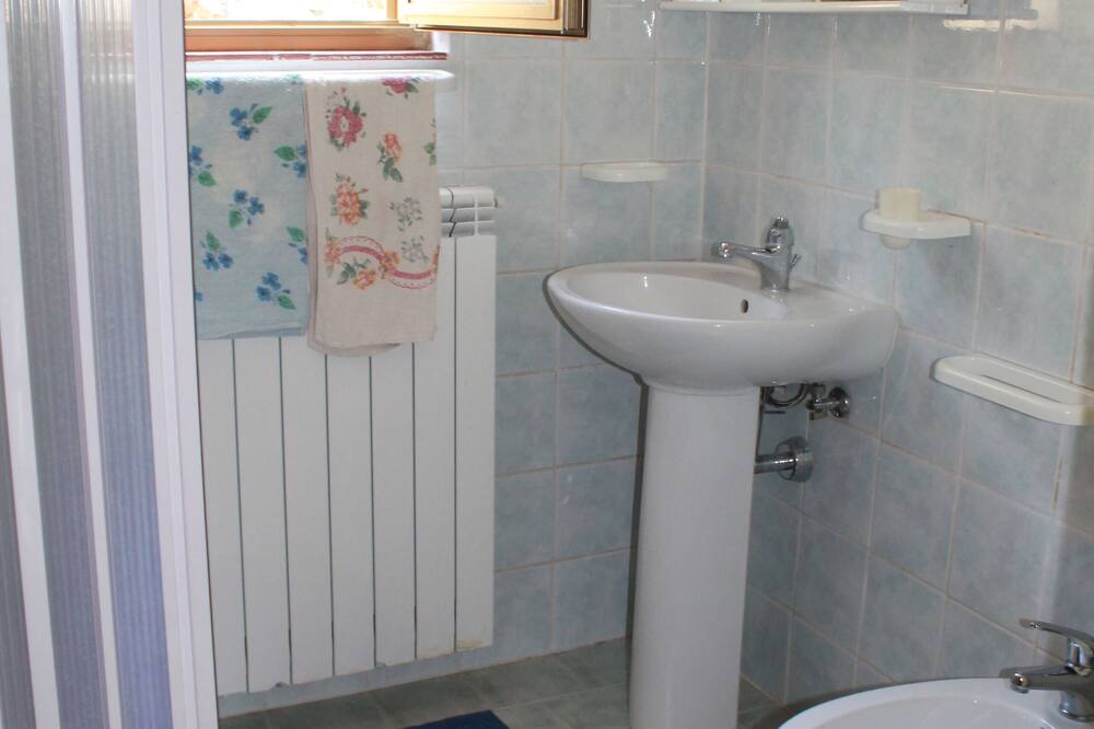 Photo of Bathroom in Joppolo
