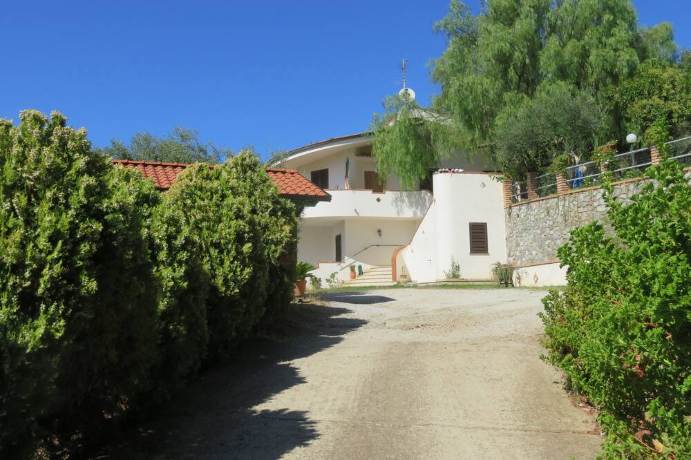 Photo of Outdoor in Joppolo