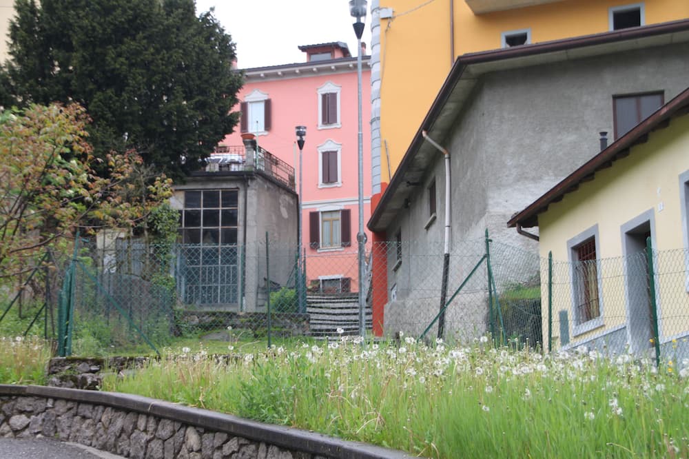 Photo of Outdoor in Serina