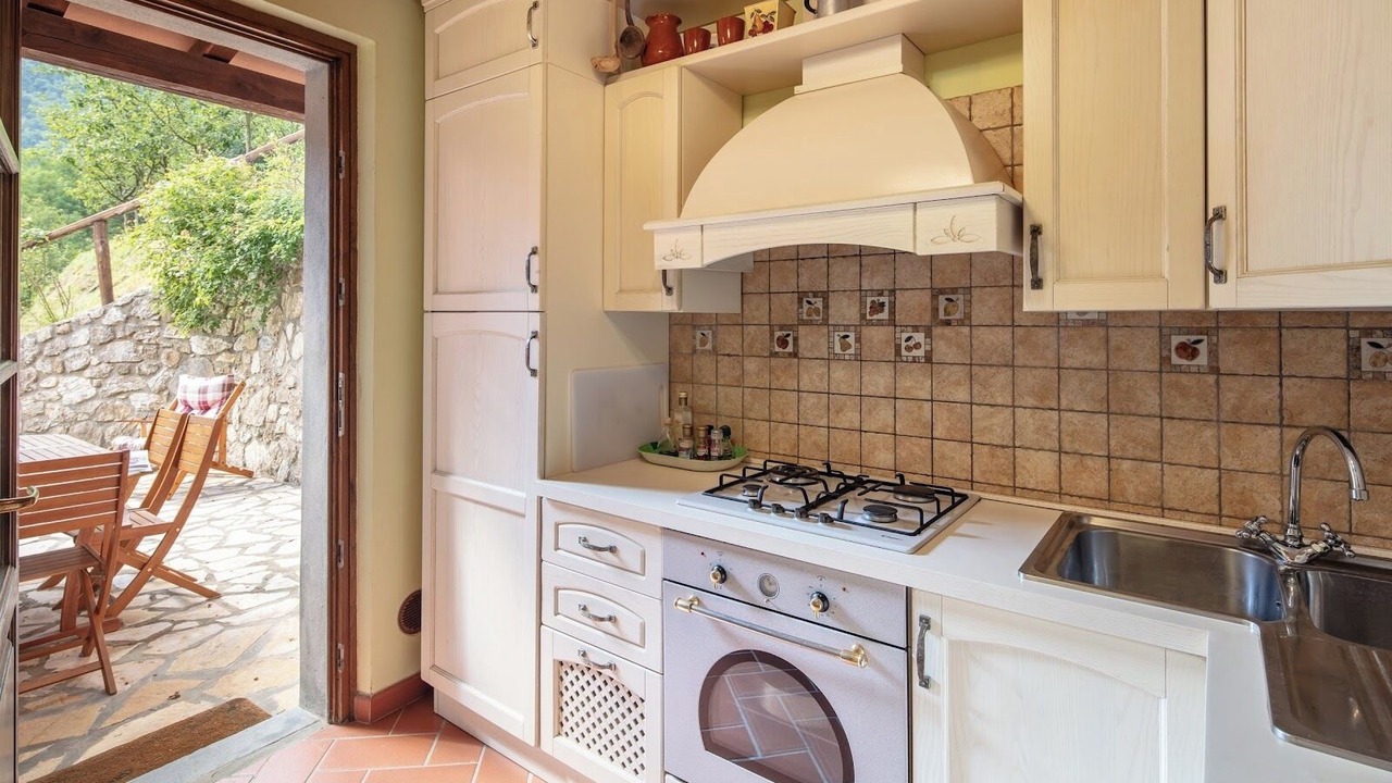 Photo of Kitchen in Molazzana