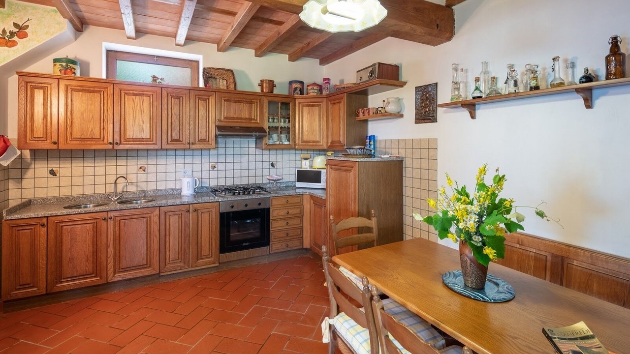 Photo of Kitchen in Molazzana