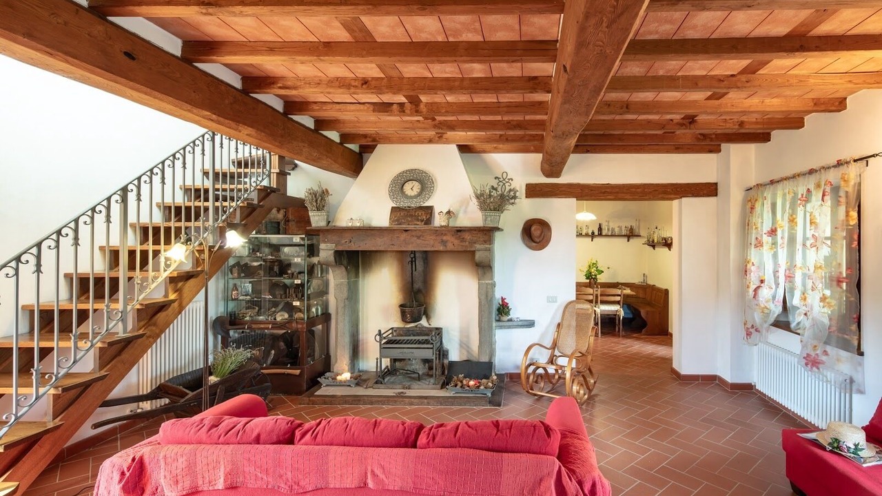 Photo of Livingroom in Molazzana