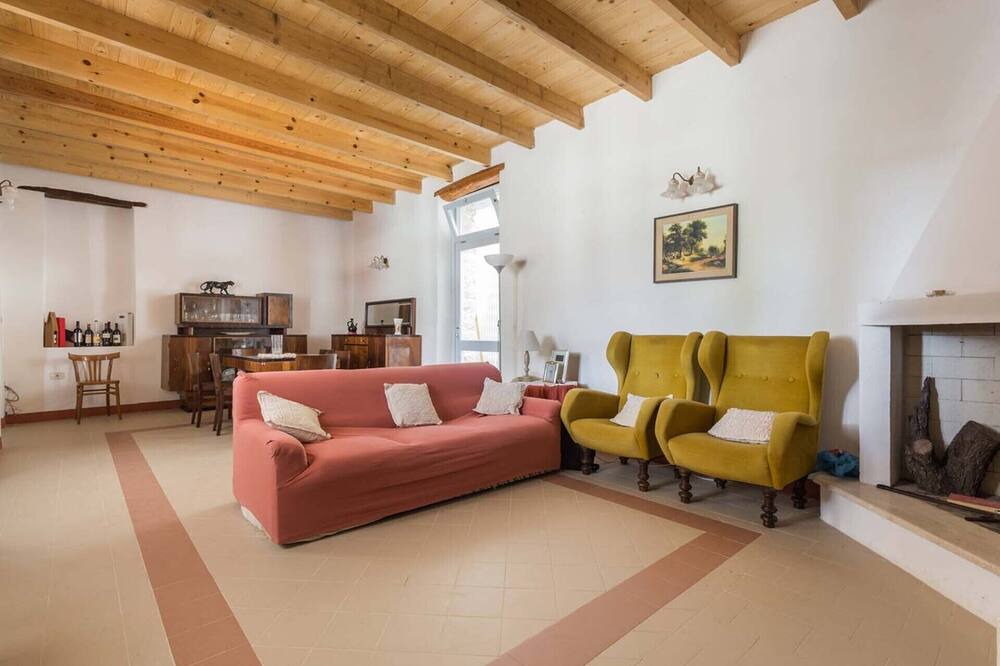 Photo of Livingroom in Mogoro