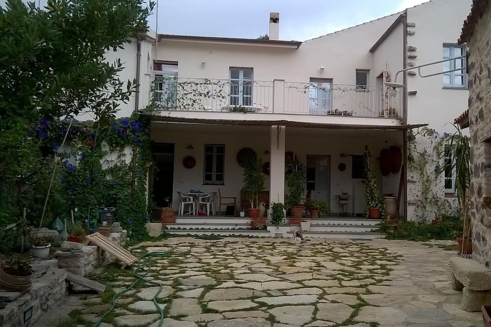 Photo of Outdoor in Mogoro