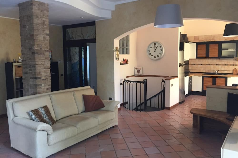 Photo of Livingroom in Monza