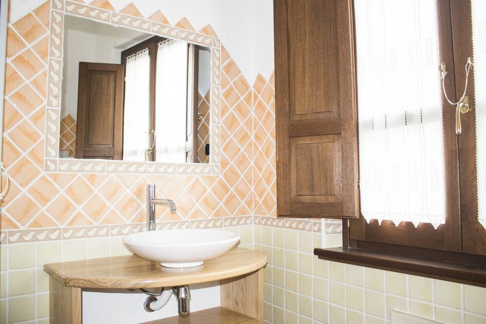 Photo of Bathroom in Ulassai