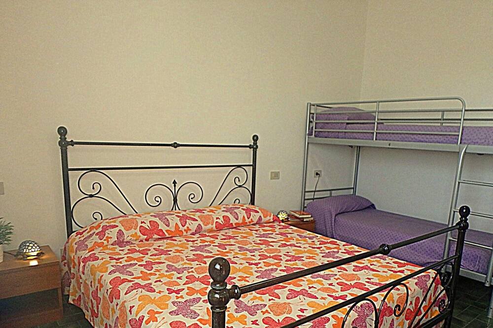 Photo of Bedroom in Lido di Pomposa