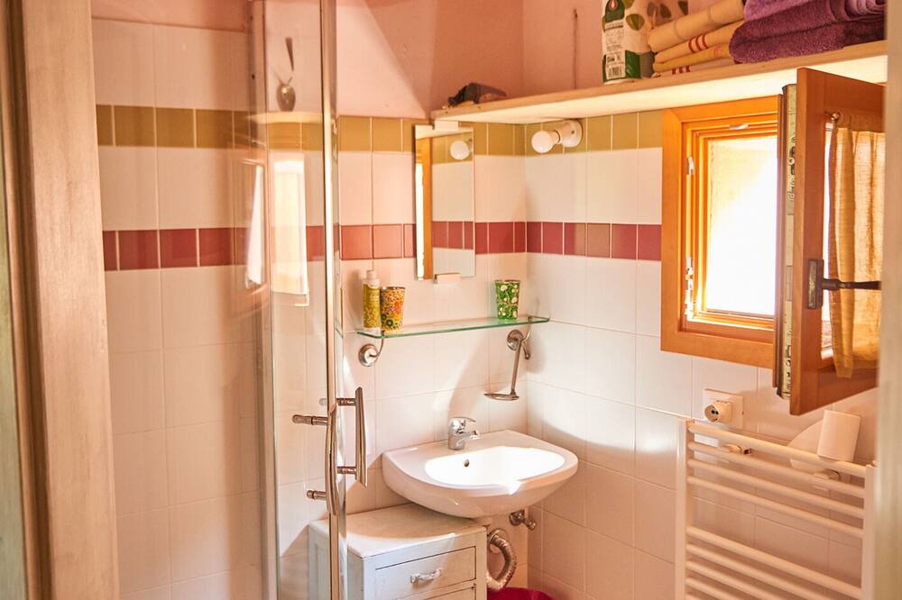 Photo of Bathroom in Barchi