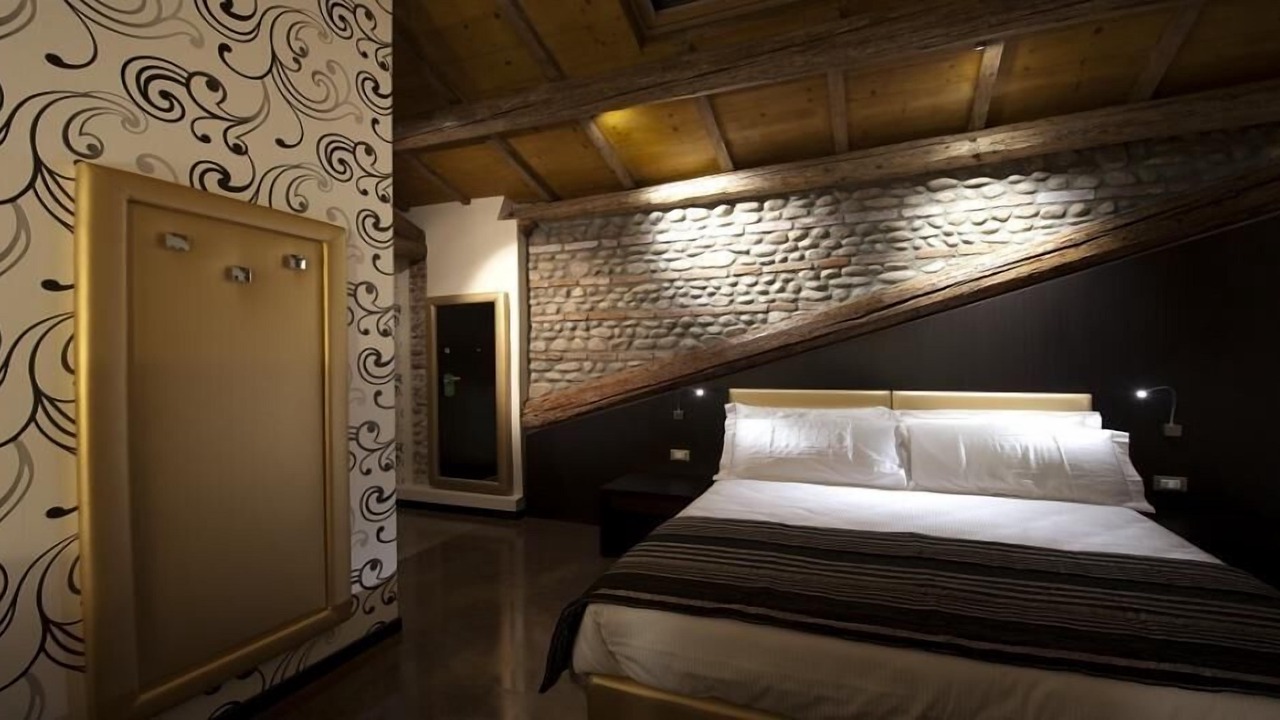 Photo of Bedroom in Tezze sul Brenta