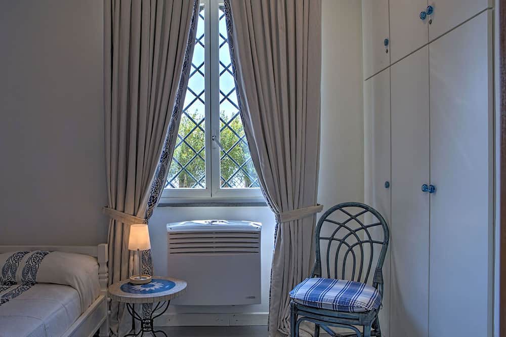 Photo of Livingroom in Zona XLV Castel di Guido