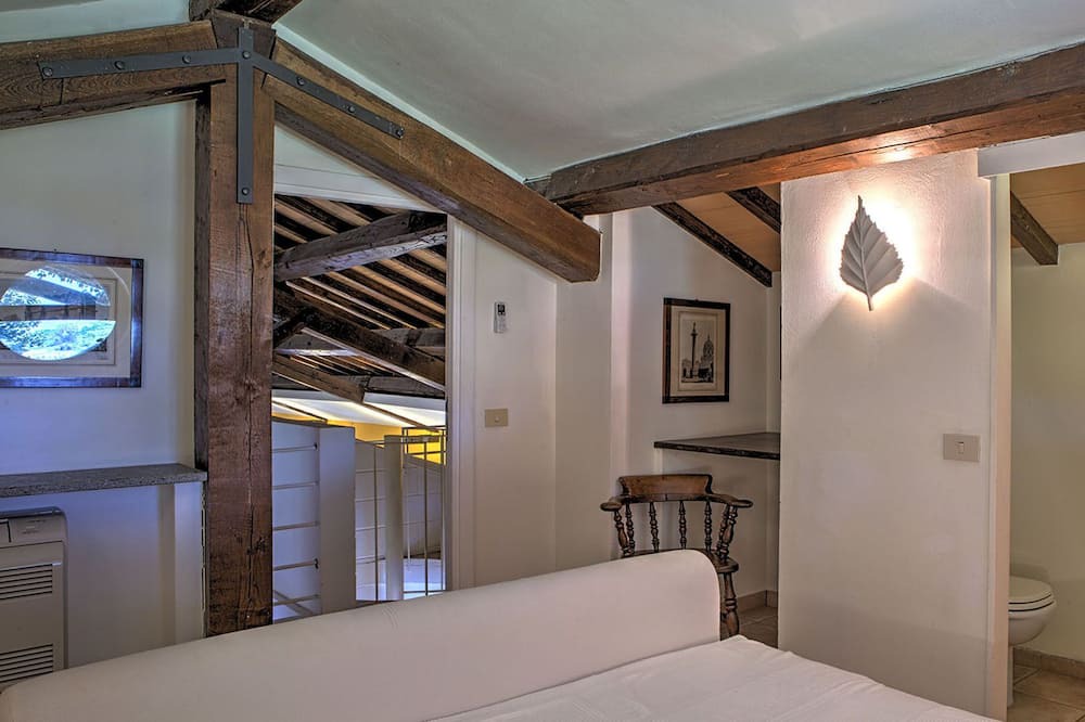 Photo of Bedroom in Zona XLV Castel di Guido