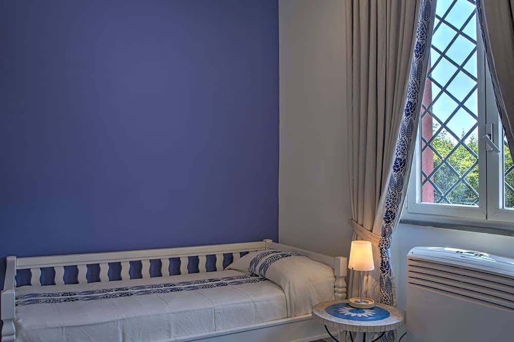 Photo of Bedroom in Zona XLV Castel di Guido