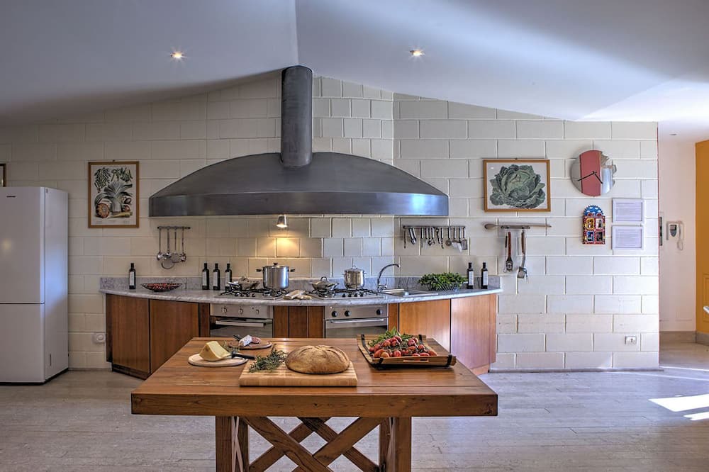 Photo of Kitchen in Zona XLV Castel di Guido