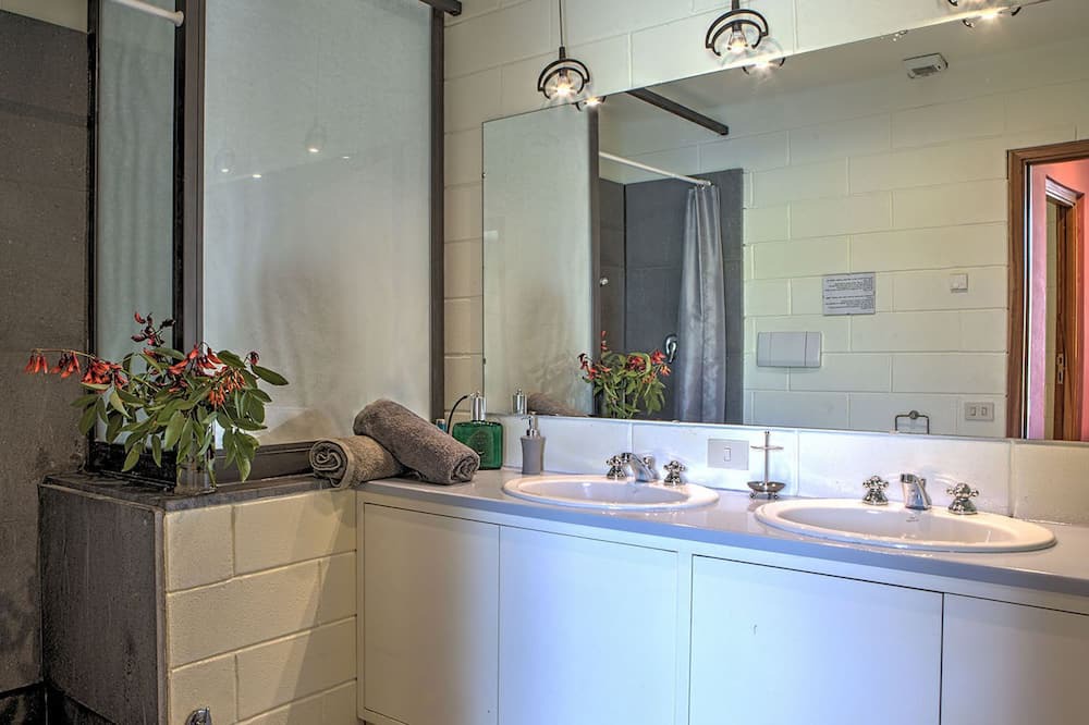 Photo of Bathroom in Zona XLV Castel di Guido