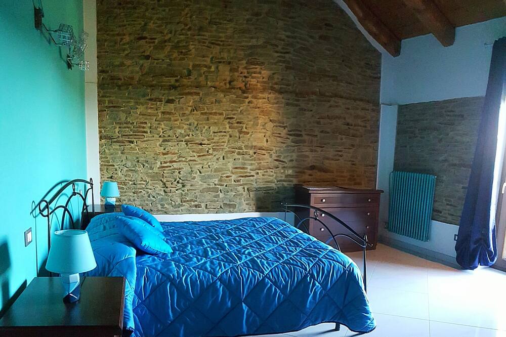 Photo of Bedroom in Mango