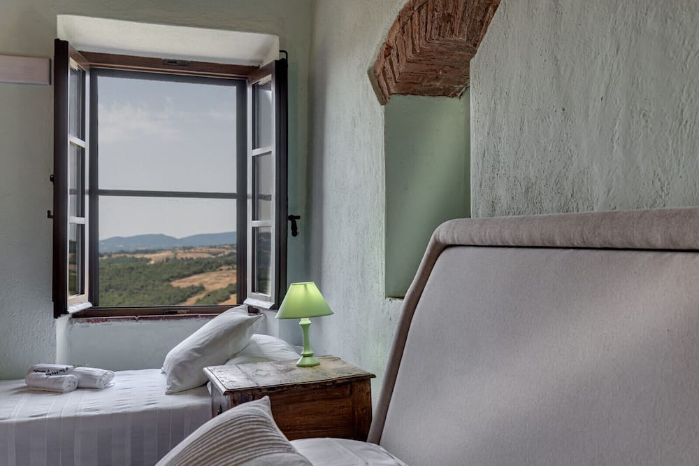 Photo of Bedroom in Monte Antico Alto