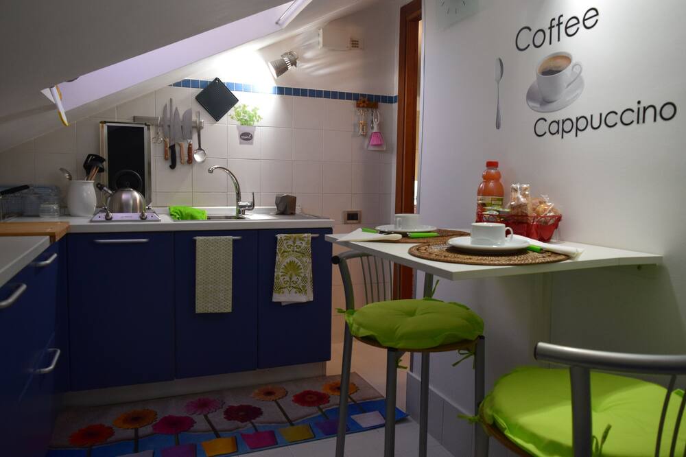Photo of Kitchen in Quartiere XXVIII Monte Sacro Alto