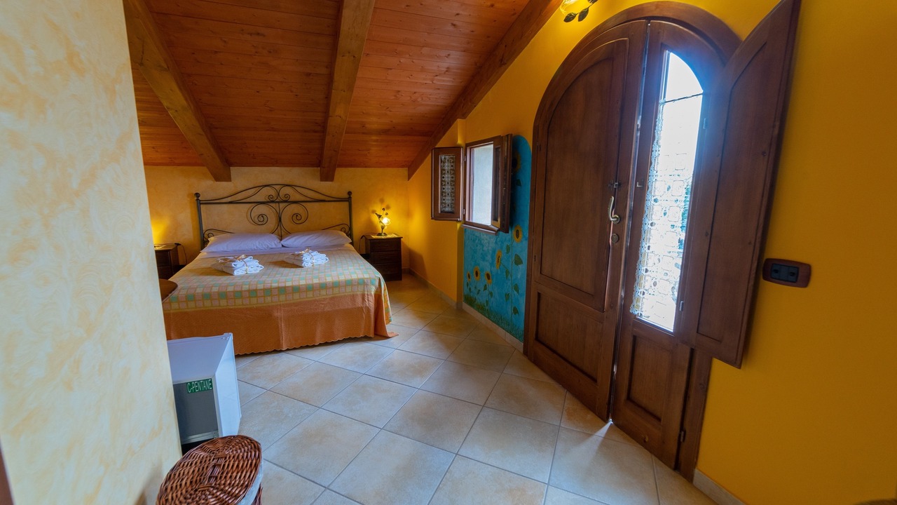 Photo of Bedroom in Laureana Cilento