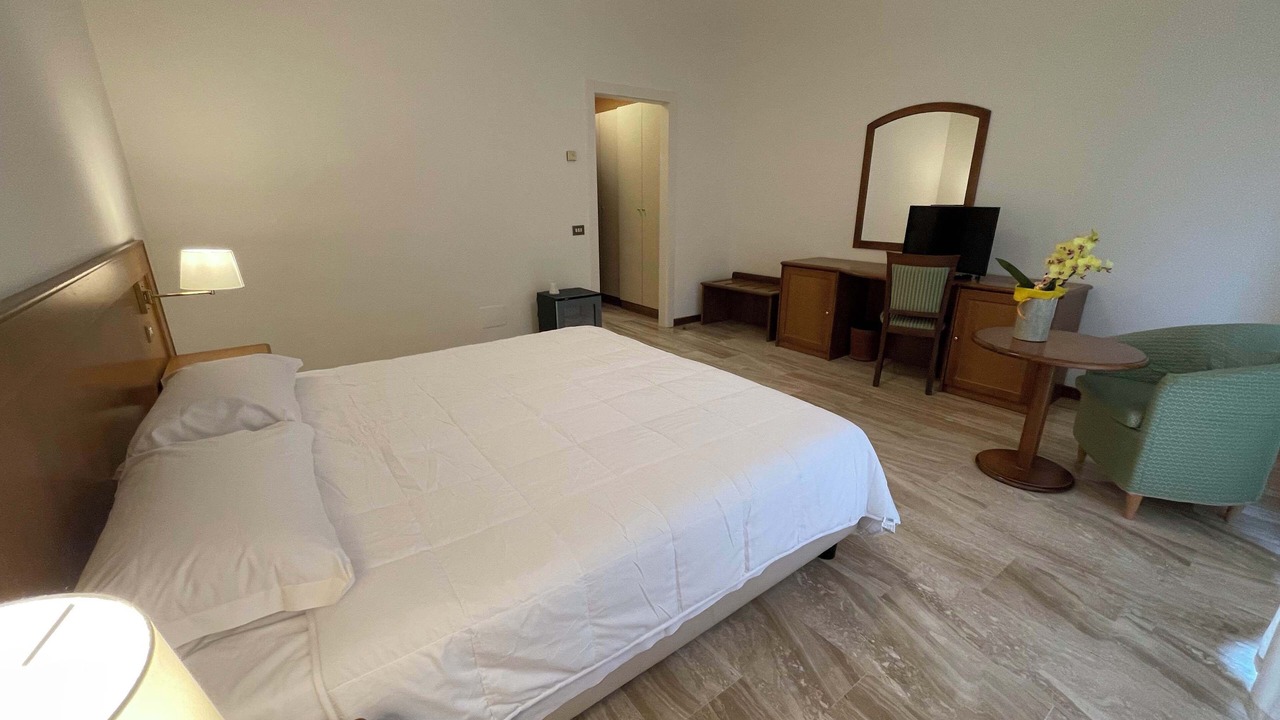 Photo of Bedroom in Salice Terme