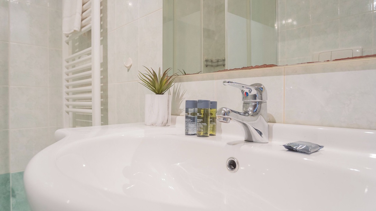 Photo of Bathroom in Albate