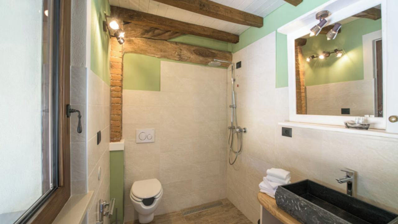 Photo of Bathroom in Gavi