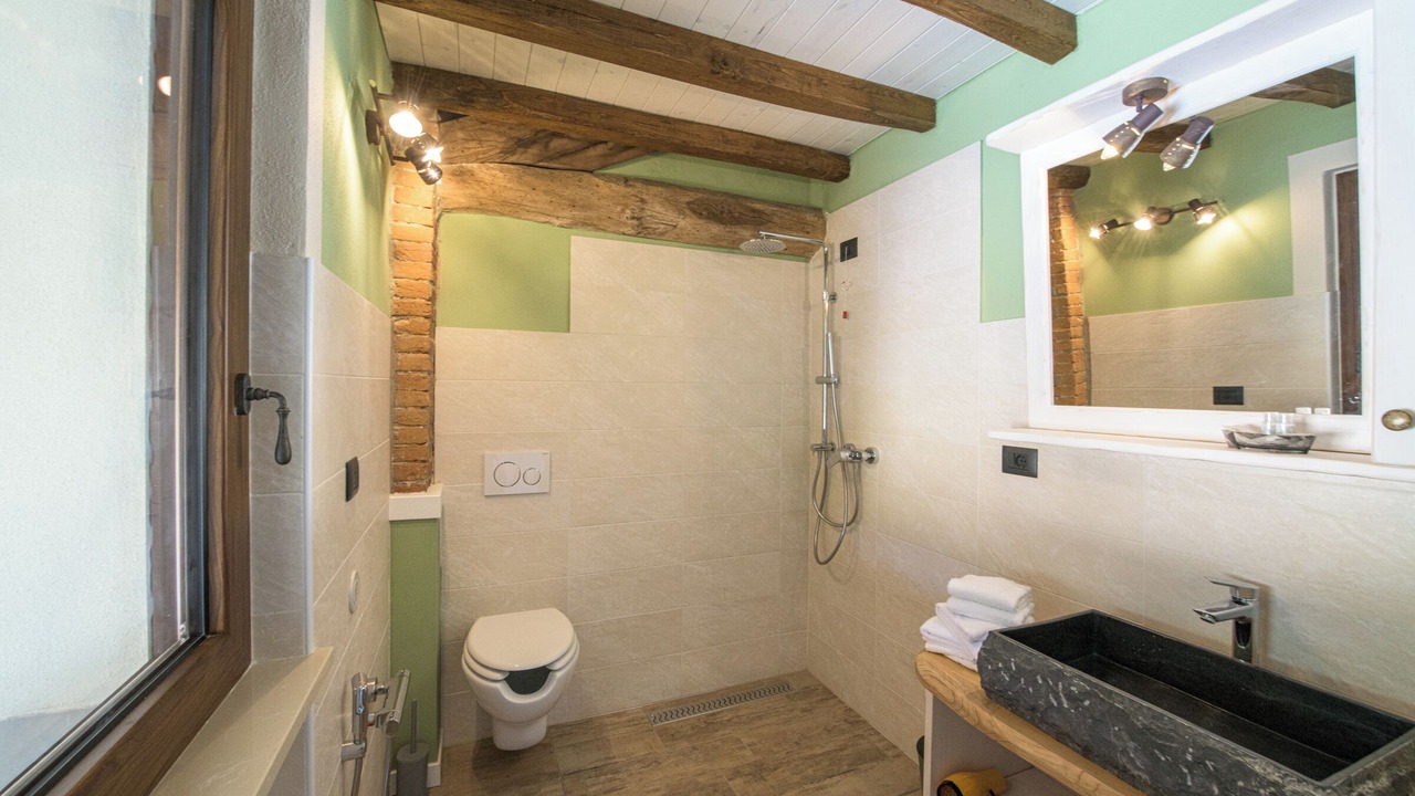 Photo of Bathroom in Gavi