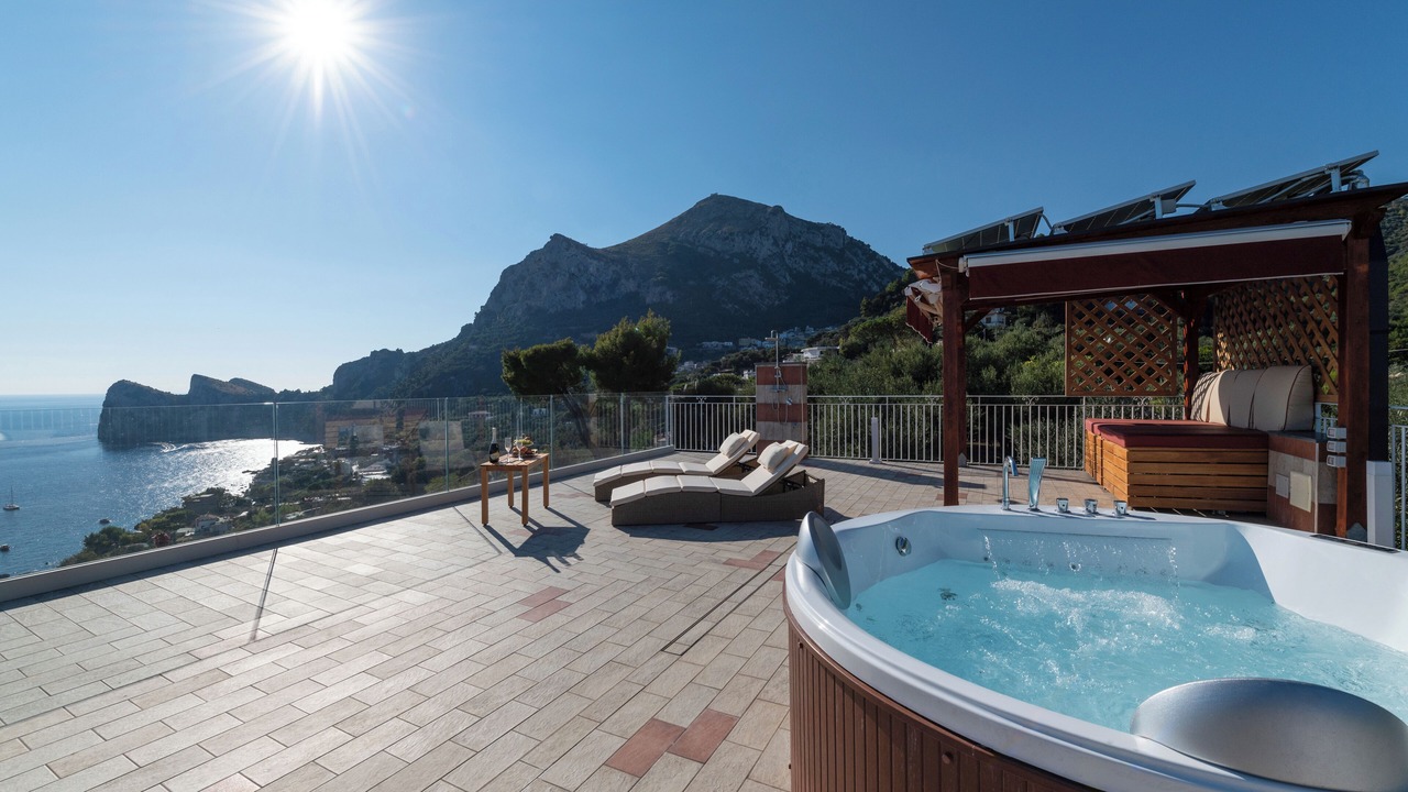Photo of Outdoor in Sirenuse