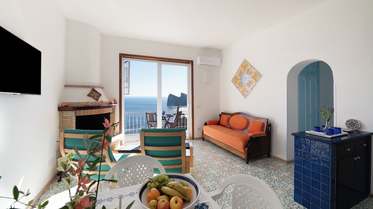 Photo of Livingroom in Sirenuse