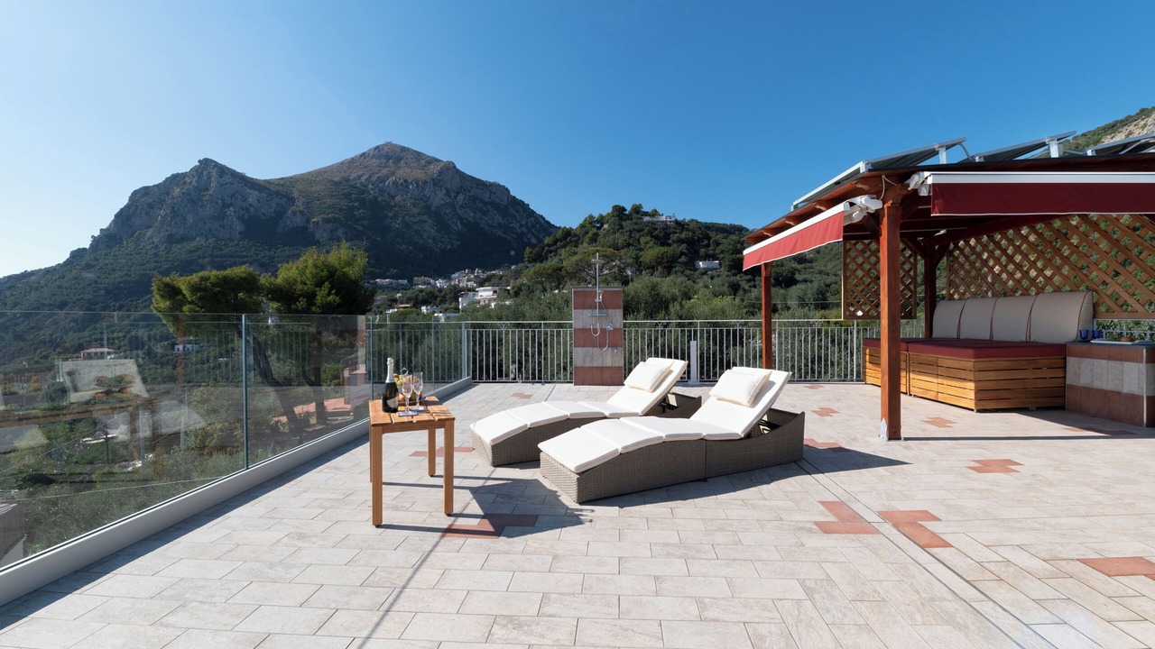 Photo of Outdoor in Sirenuse