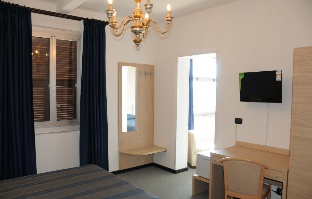 Photo of Bedroom in Saint-remy-de-provence