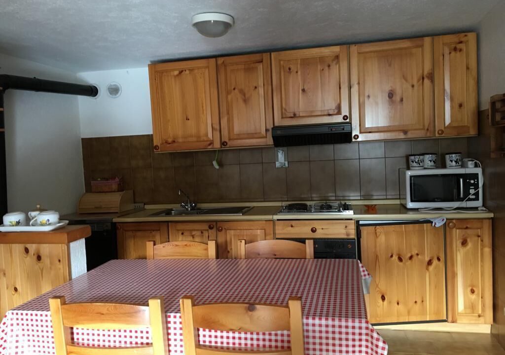 Photo of Kitchen in Rhemes-Notre-Dame