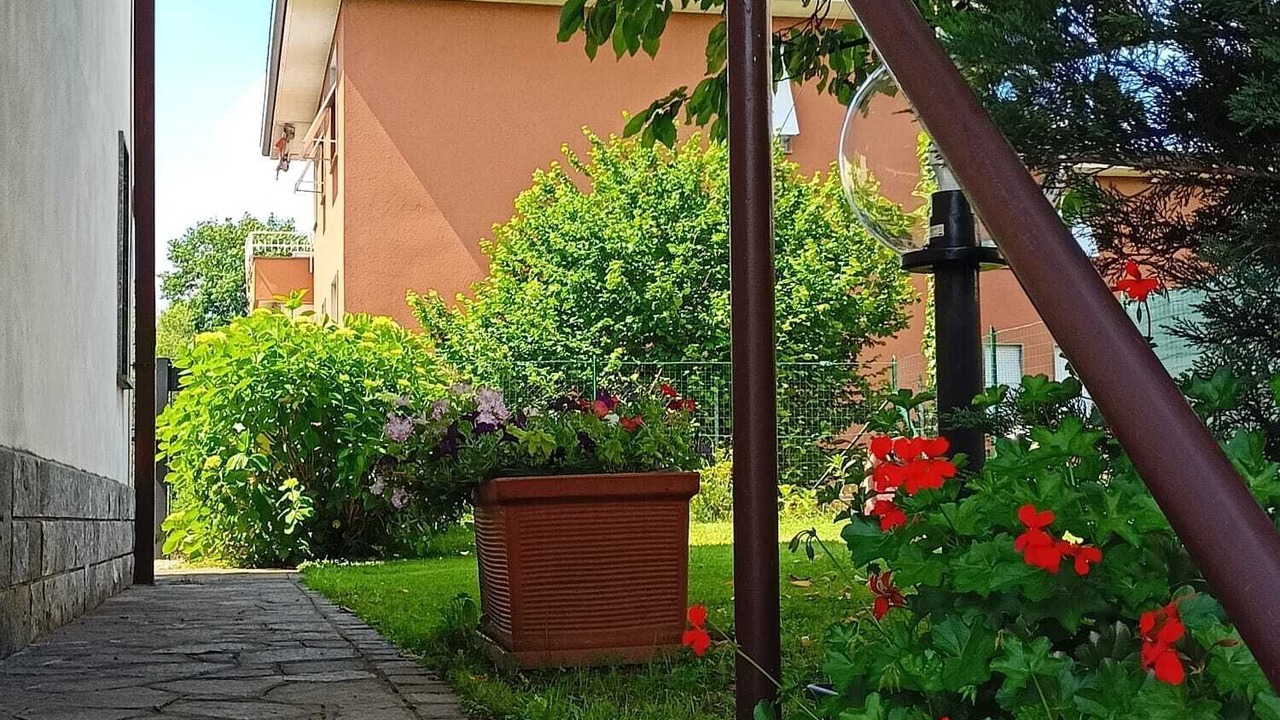 Photo of Outdoor in Albate