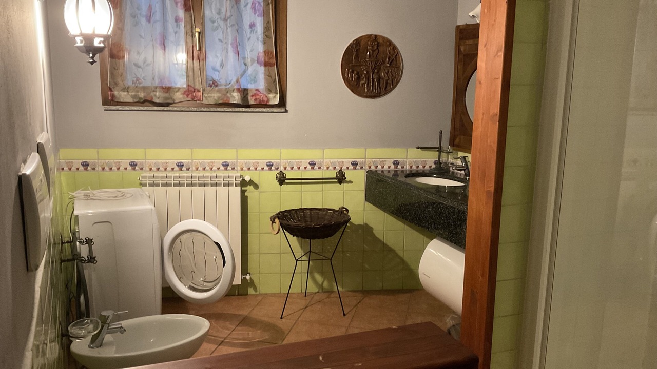 Photo of Bathroom in Vergiate