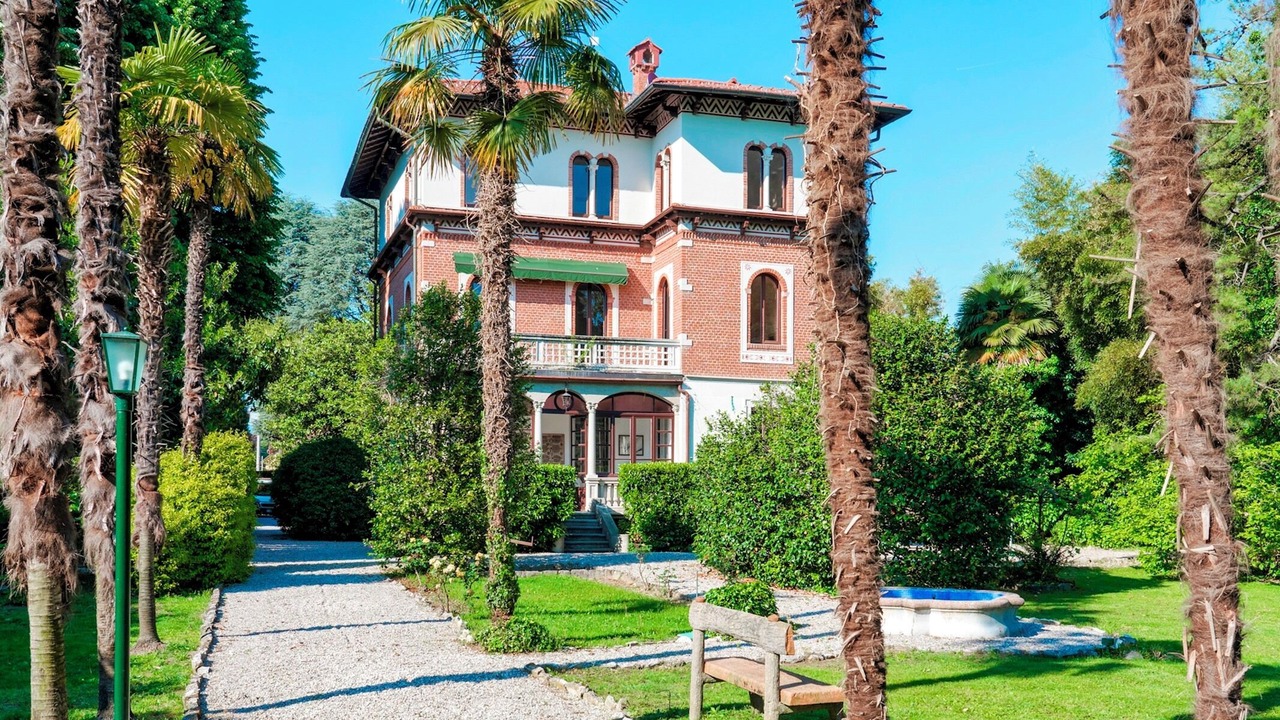 Photo of Outdoor in Monate