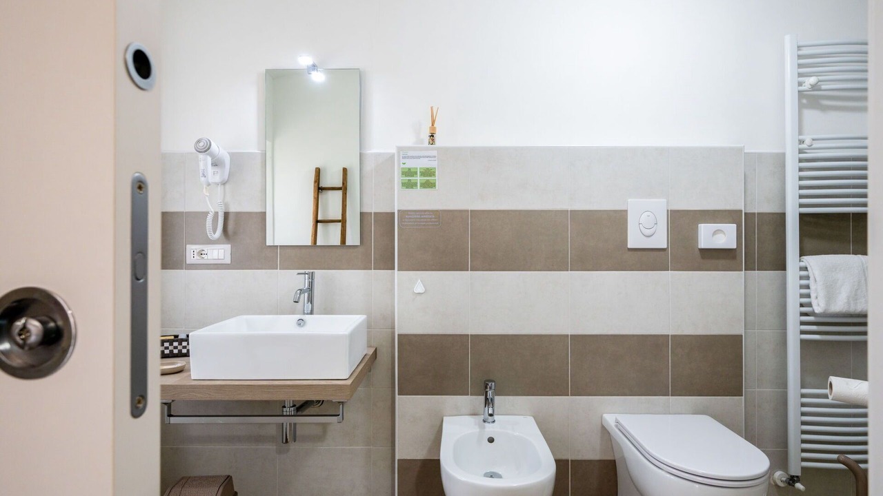 Photo of Bathroom in Santo Stefano Belbo