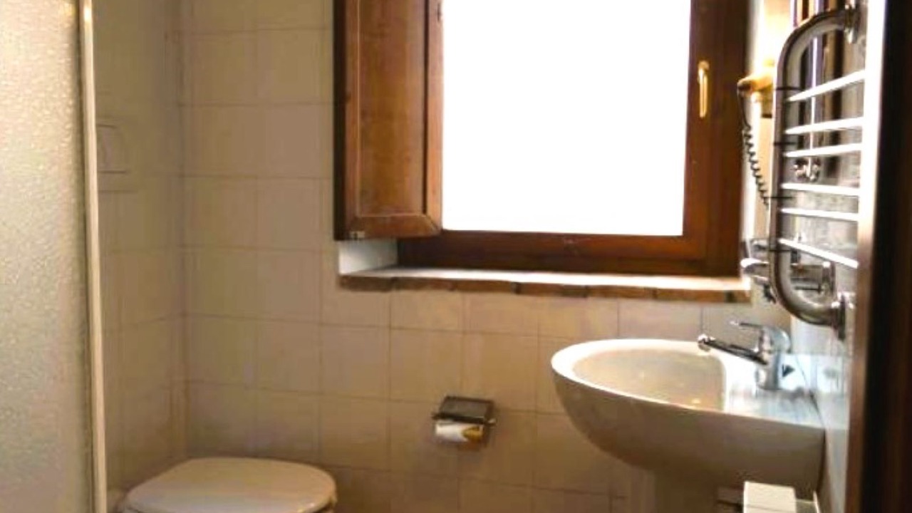 Photo of Bathroom in Colpetrazzo