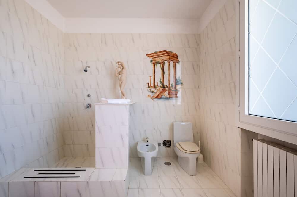 Photo of Bathroom in Punta Prosciutto