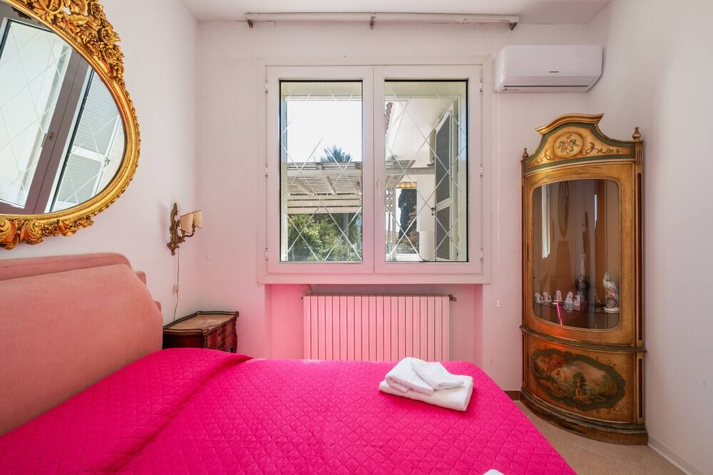 Photo of Bedroom in Punta Prosciutto