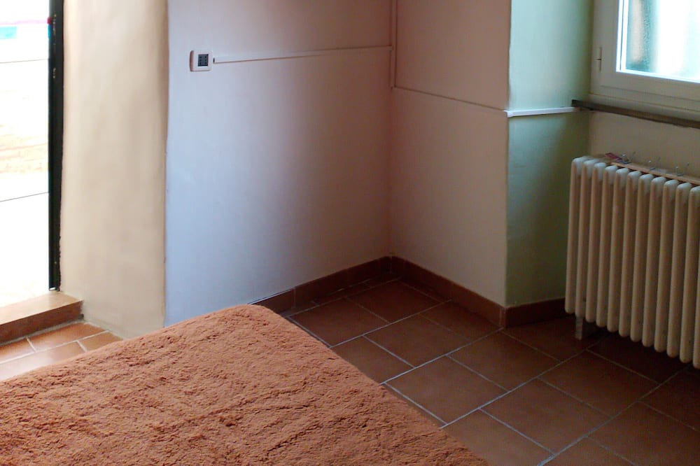 Photo of Bedroom in Molare