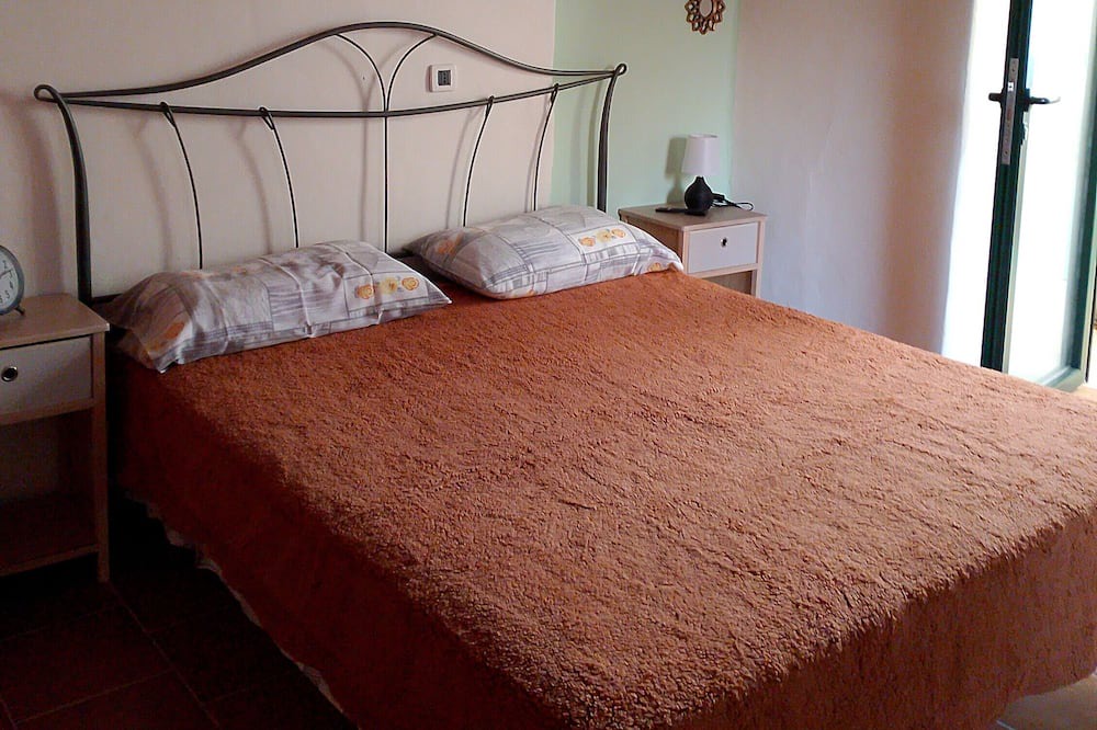 Photo of Bedroom in Molare