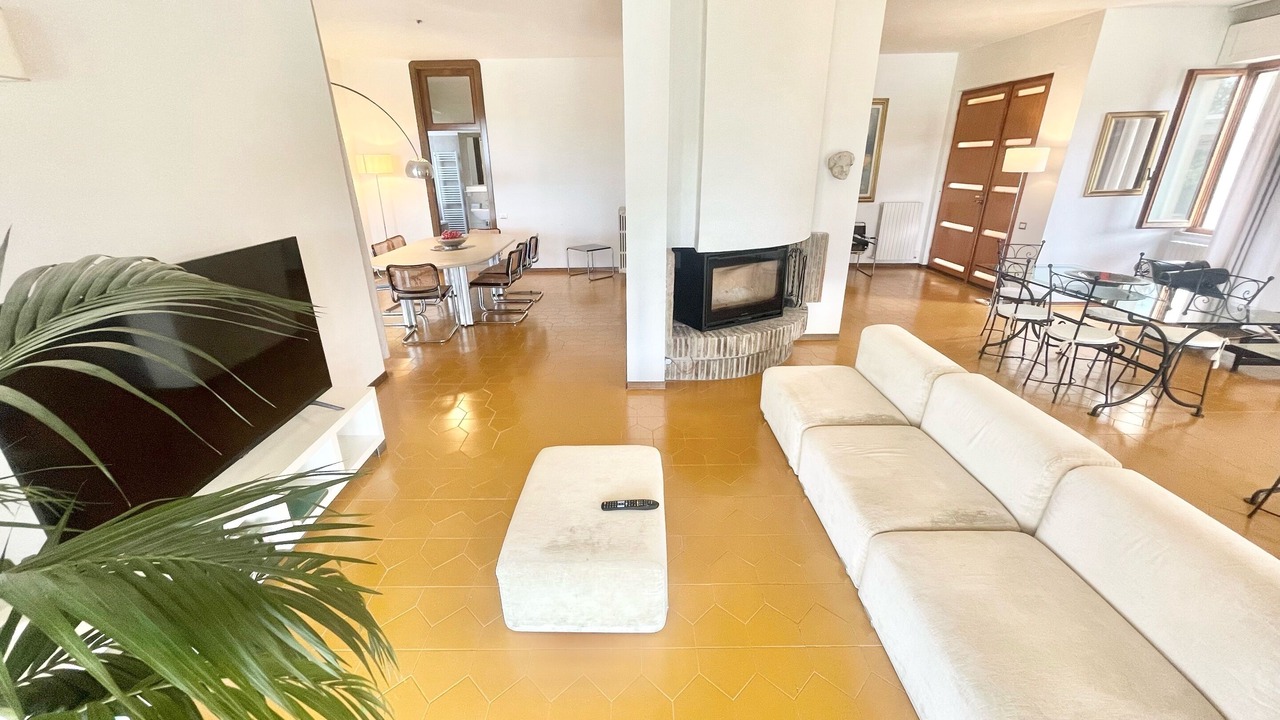 Photo of Livingroom in Guzman