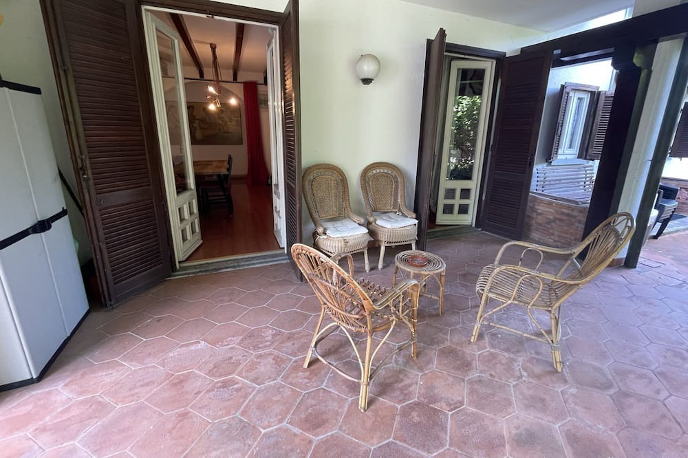 Photo of Patio Balcony in Fino Mornasco