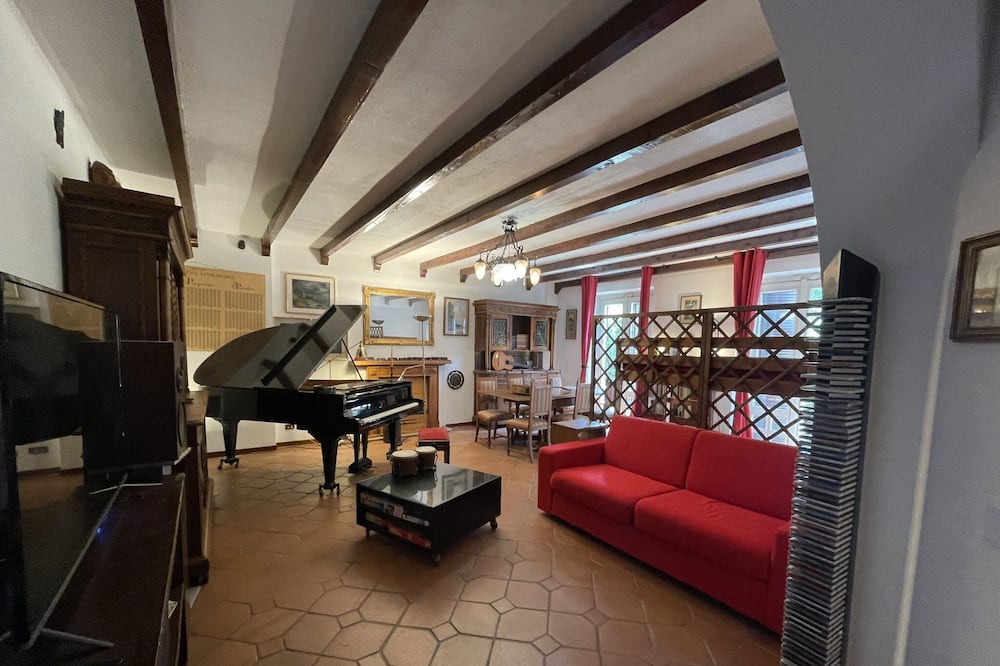 Photo of Livingroom in Fino Mornasco
