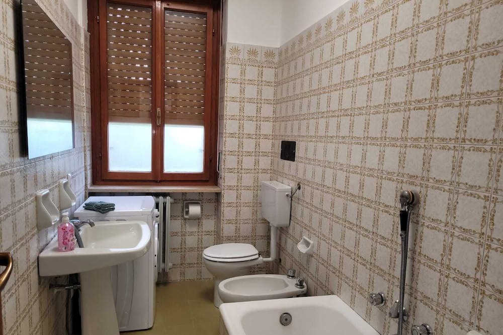 Photo of Bathroom in Valenza