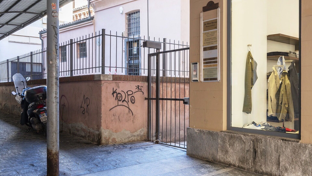 Photo of Others in Pavia